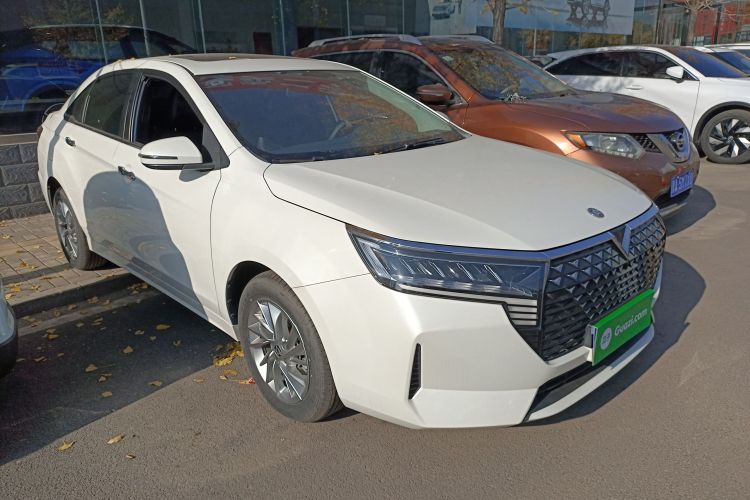 启辰D60 2021款 PLUS 1.6L XL CVT悦领版车身外观3