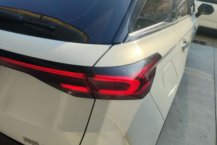 奔腾T77 2019款 230 TID 自动尊享型 国V车身外观9