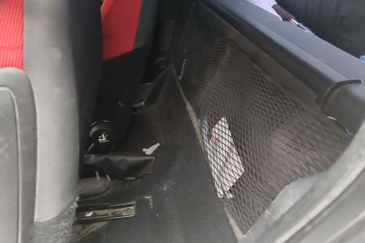 smart fortwo 2011款 1.0 MHD 硬顶激情版中控内饰7004