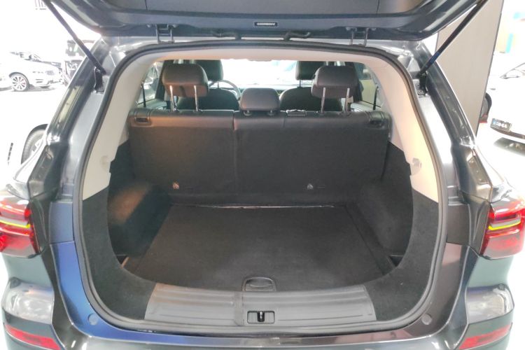 荣威RX5 2021款 PLUS 330TGI 自动国潮智享版机舱底盘23