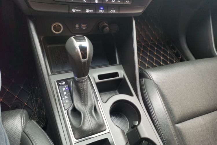 现代 途胜 2015款 1.6T 双离合两驱智能型中控内饰18