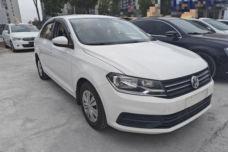 大众 桑塔纳 2016款 1.6L 手动风尚版车身外观6002