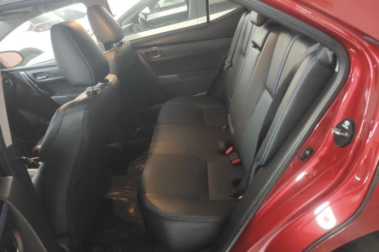 丰田 雷凌 2018款 185T CVT尊贵版 国V中控内饰7004