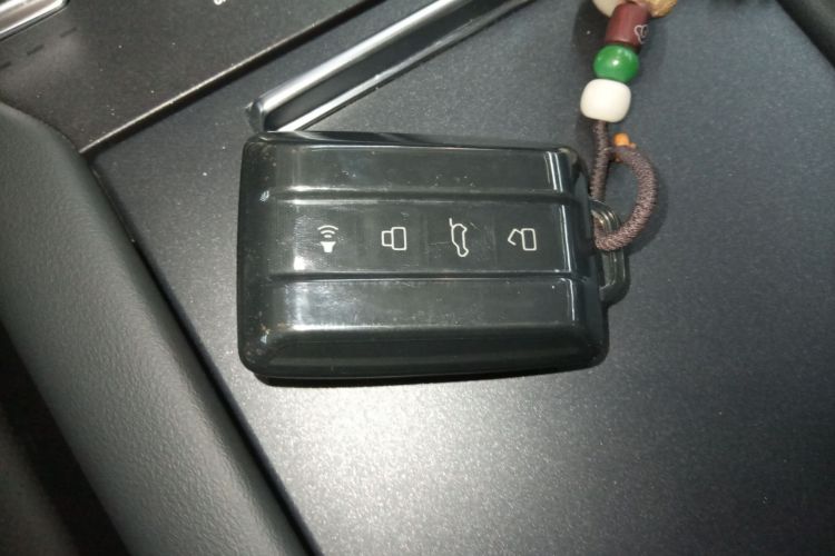 坦克300 2025款 2.0T 征服者中控内饰11