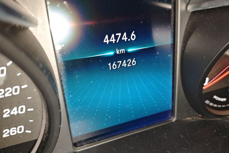 奔驰C级 2019款 C 260 运动版中控内饰15