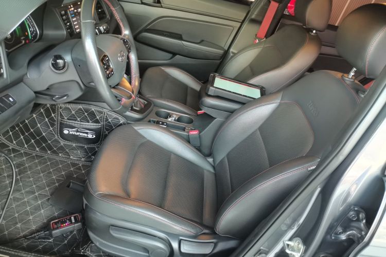 现代 领动 2020款 1.4T 双离合炫动·活力型中控内饰19