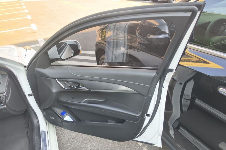 凯迪拉克ATS-L 2017款 28T 技术型中控内饰7005