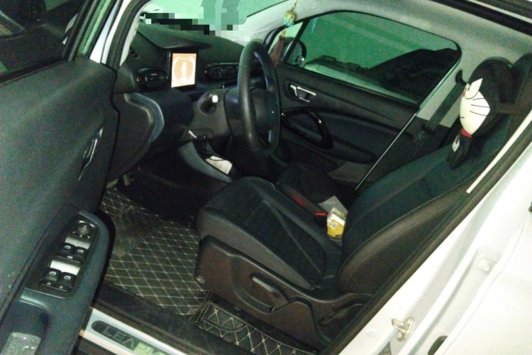 零跑汽车 零跑T03 2022款 星钻版中控内饰20