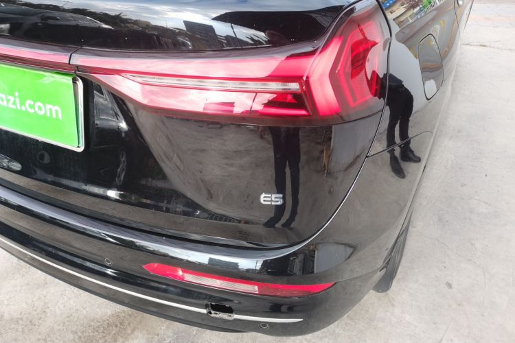 蓝电E5 2023款 1.5L DE-i 100KM臻享型 7座车身外观6006