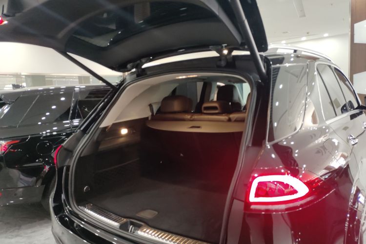 奔驰GLE 2021款 GLE 450 4MATIC 时尚型局部细节23