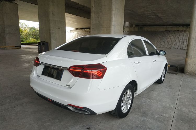 吉利汽车 帝豪 2020款 1.5L 手动舒适型车身外观7