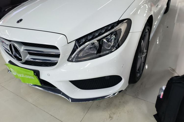 奔驰C级 2018款 C 200 L 运动版 成就特别版局部细节36
