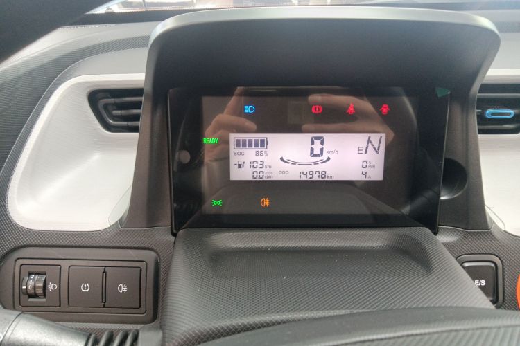 五菱汽车 宏光MINIEV 2022款 轻松款 磷酸铁锂中控内饰14