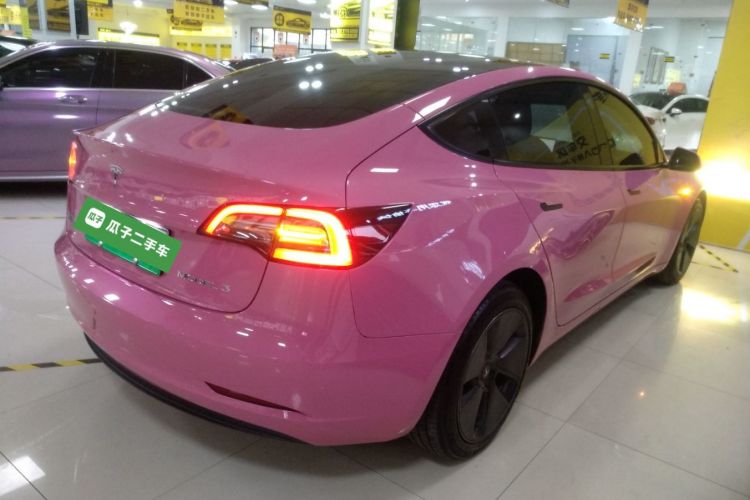 特斯拉 Model 3 2022款 后轮驱动版车身外观7