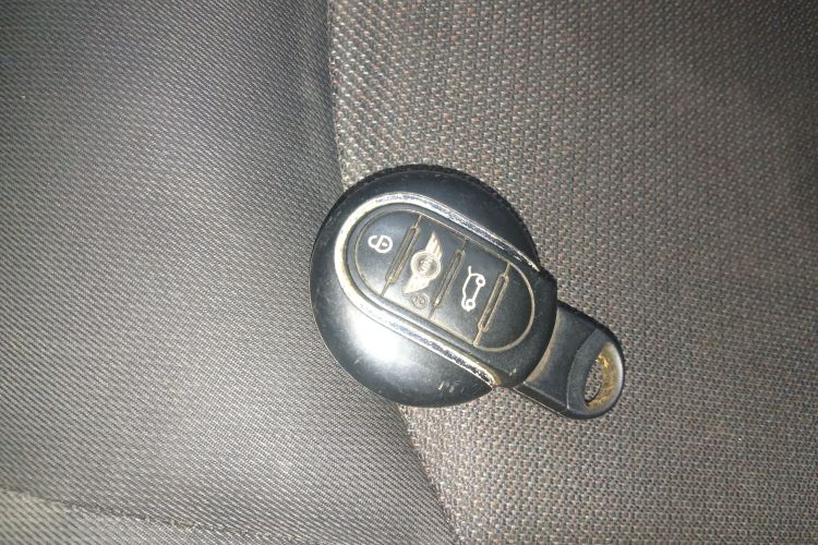 MINI 2014款 1.5T COOPER Fun中控内饰7001