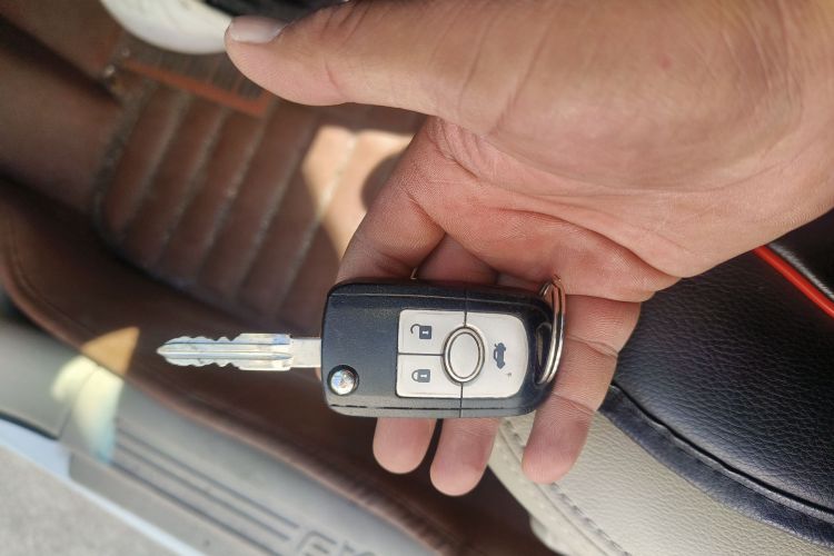 别克 凯越 2015款 1.5L 自动经典型中控内饰7001