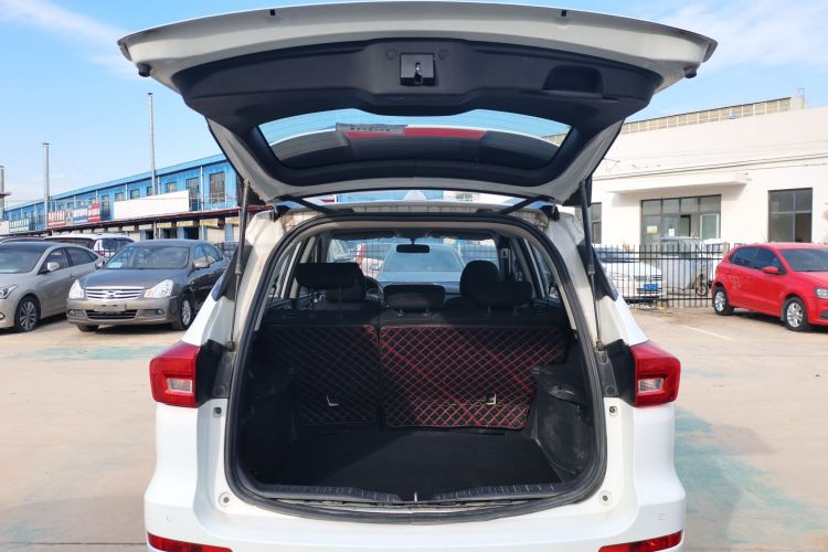 哈弗M6 2018款 1.5T 手动两驱都市型机舱底盘23