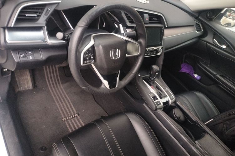 本田 思域 2016款 220TURBO CVT豪华版中控内饰12