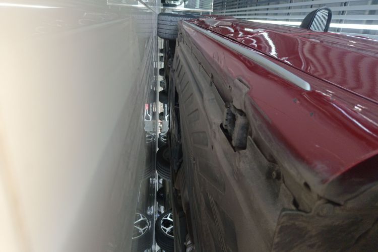 奔驰C级 2020款 C 260 L 运动版局部细节9002