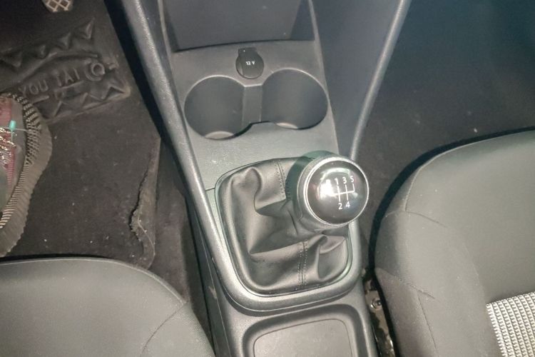 大众 Polo 2016款 1.4L 手动风尚型中控内饰18