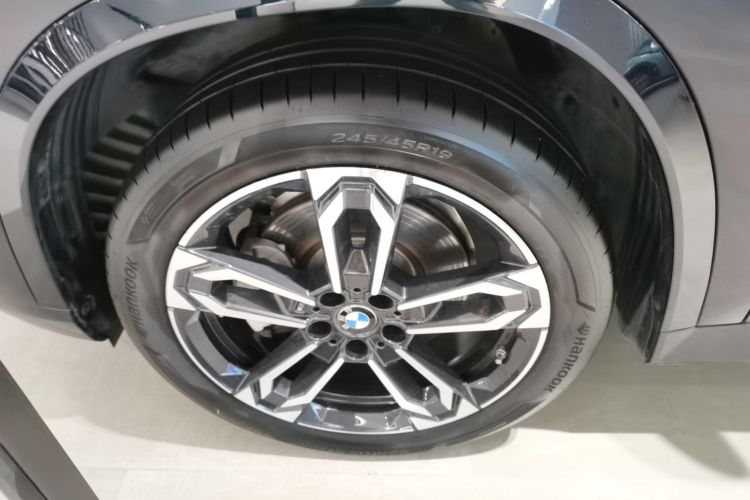 宝马X1 2023款 sDrive25Li M运动套装车身外观6007