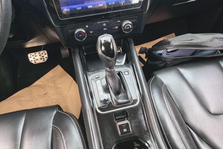 东风风光 风光580 2017款 1.5T CVT豪华型中控内饰18