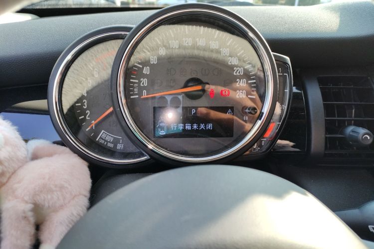 MINI 2021款 1.5T ONE PLUS中控内饰14