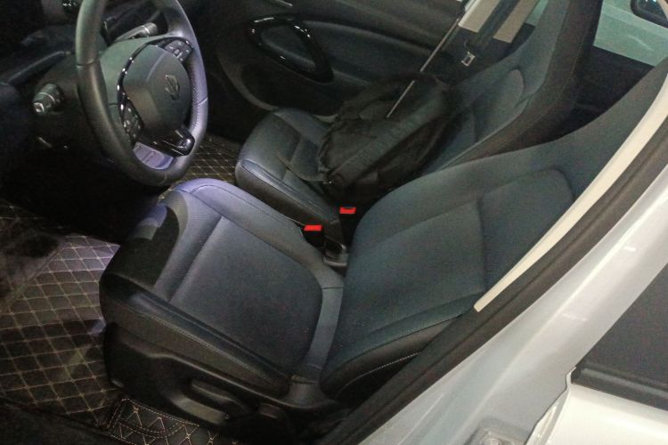 零跑汽车 零跑T03 2022款 星钻版中控内饰19