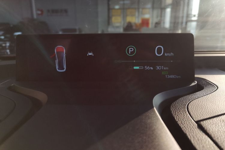 丰田bZ3 2023款 616km 长续航Premium中控内饰14