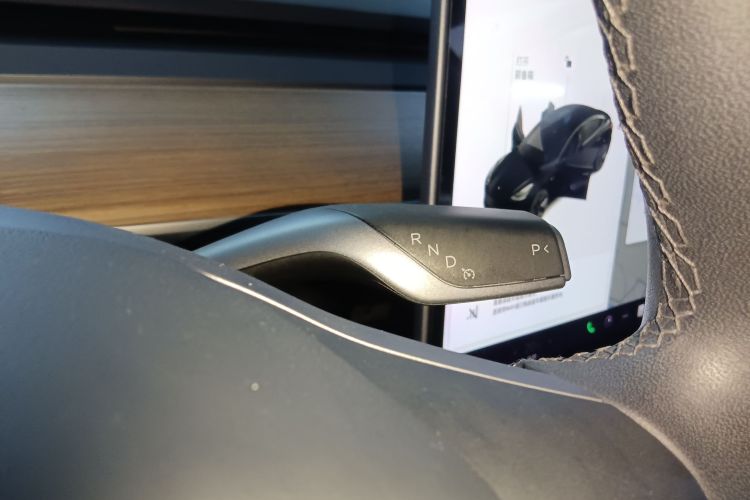 特斯拉 Model 3 2020款 改款 标准续航后驱升级版局部细节18