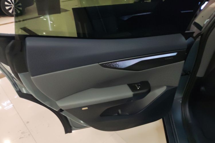 领克07 2024款 EM-P 126长续航 Ultra中控内饰49