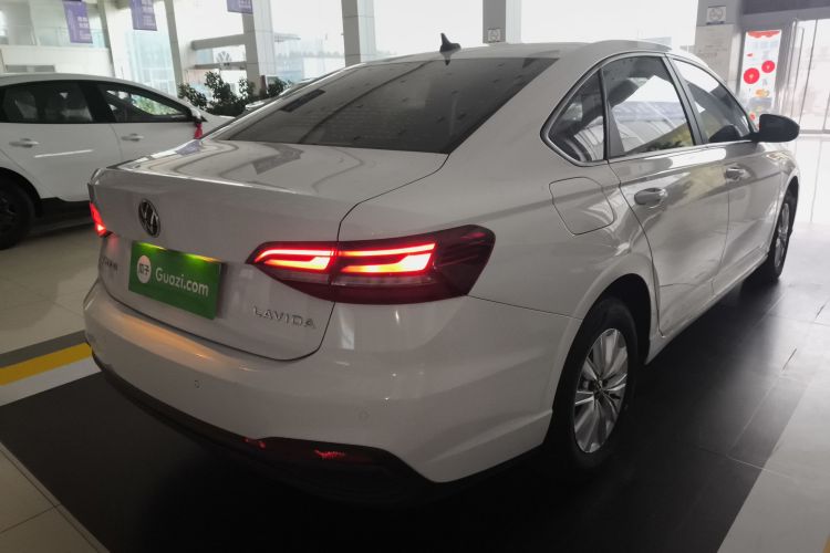 大众 朗逸 2023款 1.5L 自动得逸版车身外观7