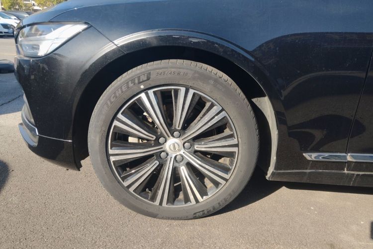 沃尔沃S90 2022款 B5 智逸豪华版车身外观6007