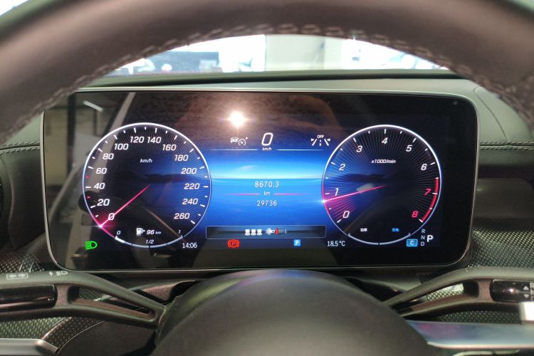 奔驰C级 2023款 C 200 L 运动版中控内饰14