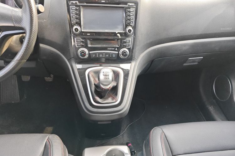 哈弗H6 2016款 升级版 1.5T 手动两驱都市型中控内饰18