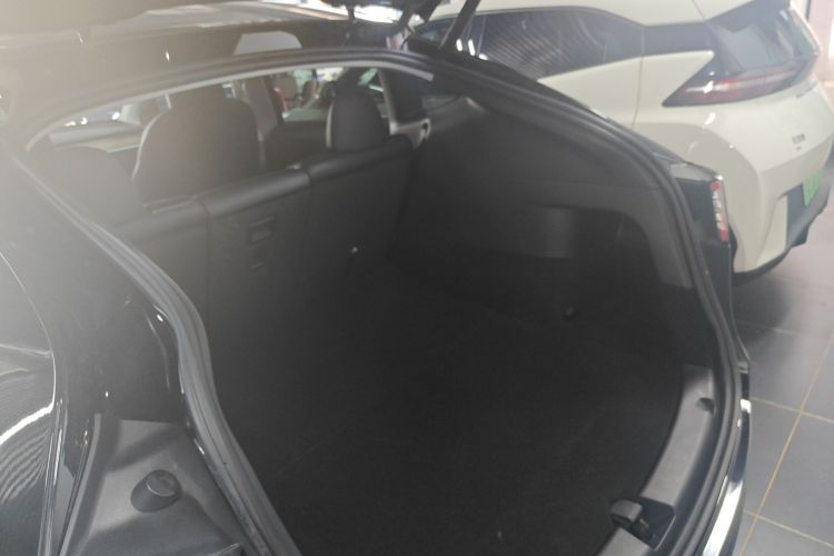 特斯拉 Model Y 2022款 改款 后轮驱动版局部细节23