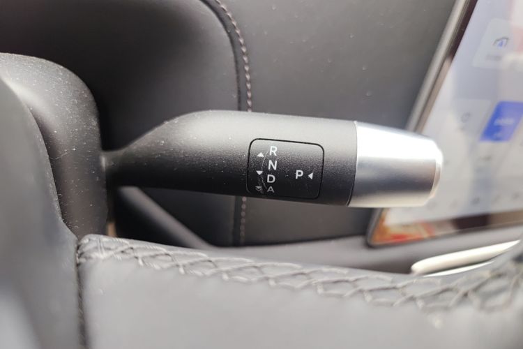 理想汽车 理想L9 2023款 Pro局部细节18