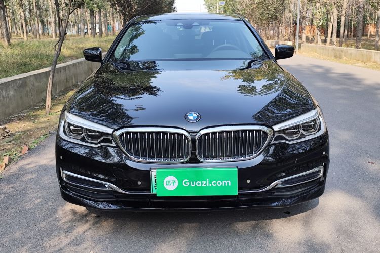 宝马5系新能源 2020款 里程升级版 530Le 豪华套装车身外观2