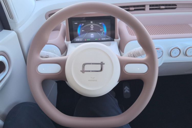 奔腾小马 2026款 222km 萌趣马 Plus中控内饰13