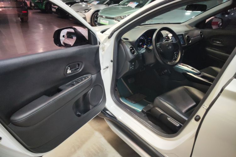 思铭 东风本田X-NV 2020款 风驰版中控内饰7003