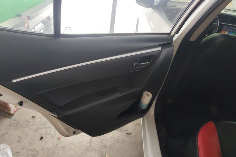 丰田 雷凌 2017款 改款 185T CVT精英版 国VI中控内饰49