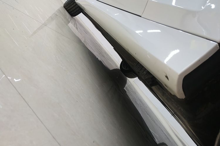 宝马3系 2023款 320Li M运动套装机舱底盘29