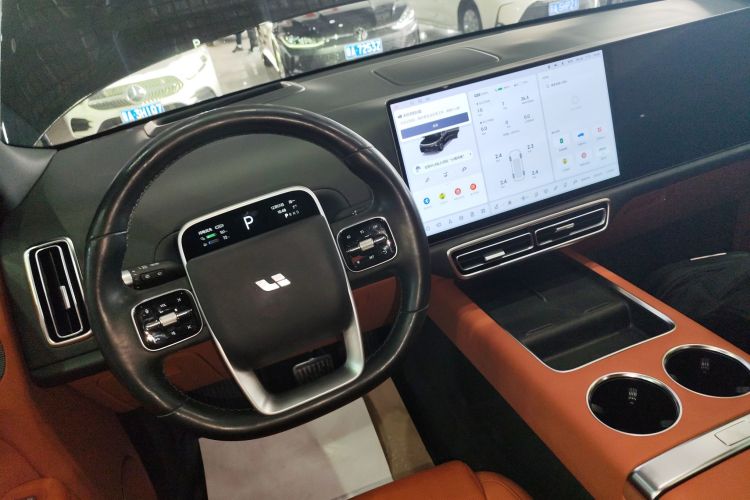 理想汽车 理想L9 2022款 Max中控内饰18