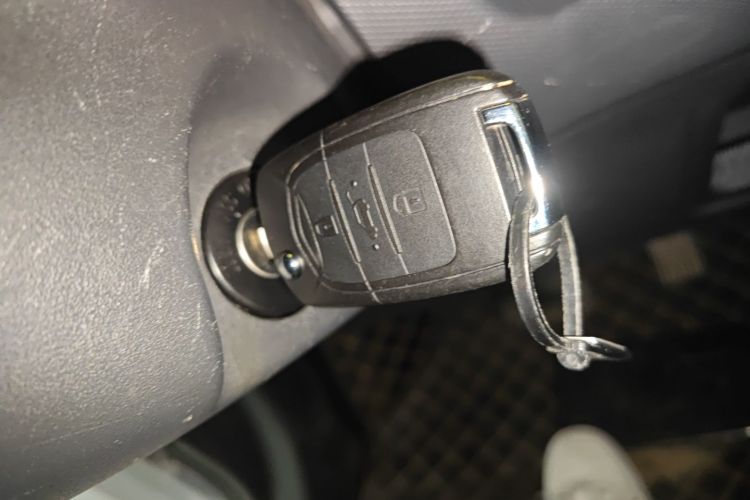 五菱汽车 五菱之光新能源 2025款 201km 舒适型中控内饰7001