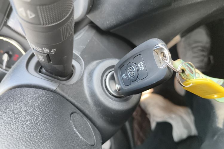 别克 威朗 2023款 Pro 乐逸版中控内饰7001