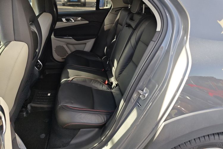 领克02 2018款 1.5T DCT两驱耀Pro版 国V中控内饰21