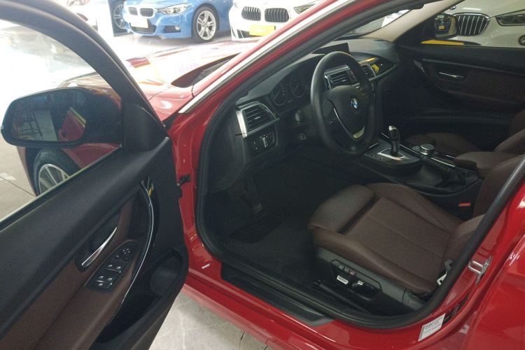 宝马3系 2019款 320Li 时尚型中控内饰20