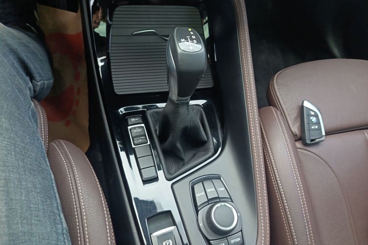 宝马X1 2019款 sDrive18Li 尊享型局部细节18