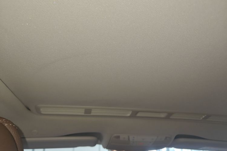 奔驰E级 2018款 E 200 L 运动型 4MATIC中控内饰22