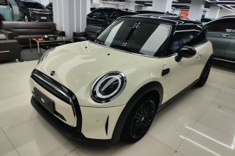 MINI 2022款 1.5T COOPER 艺术家